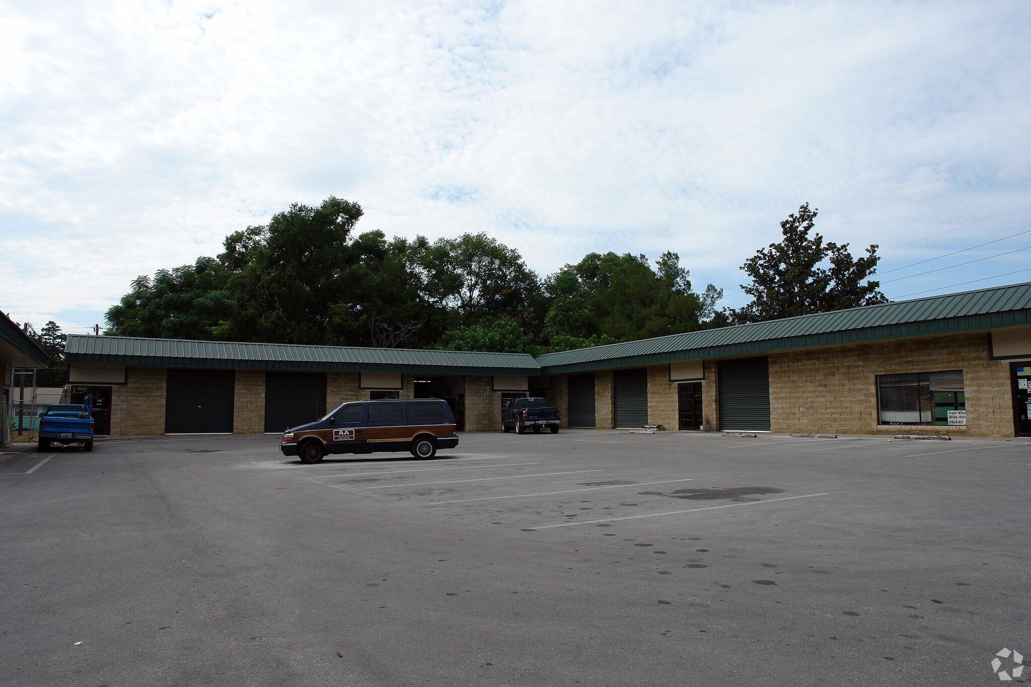 1706 N Magnolia Ave, Ocala, FL for lease Primary Photo- Image 1 of 5