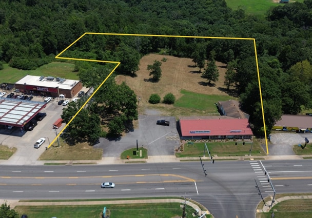 2051 Highway 65 S, Clinton, AR for sale - Building Photo - Image 2 of 2