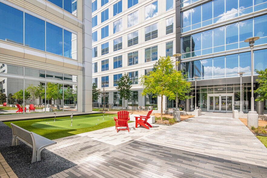 950 W Bethany Dr, Allen, TX à louer - Photo du bâtiment - Image 2 de 7