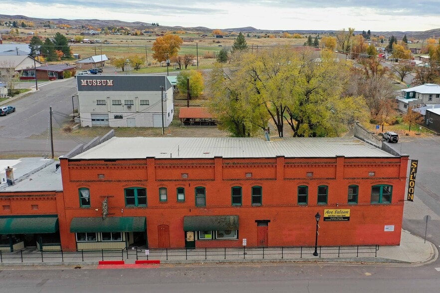 103 Illinois Ave, Council, ID à vendre - Photo du bâtiment - Image 3 de 9