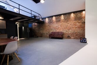 38-40 Upper Clapton Rd, London for lease Interior Photo- Image 2 of 16