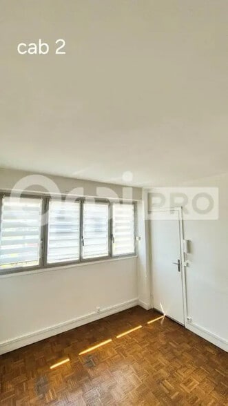 Bureau dans Joinville-le-Pont à louer - Photo intérieure - Image 2 de 7