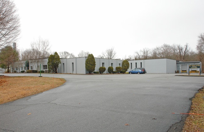 Plus de détails pour 36 Plains Rd, Essex, CT - Bureau à louer