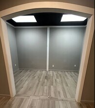 8560 N Green Hills Rd, Kansas City, MO for lease Interior Photo- Image 1 of 2