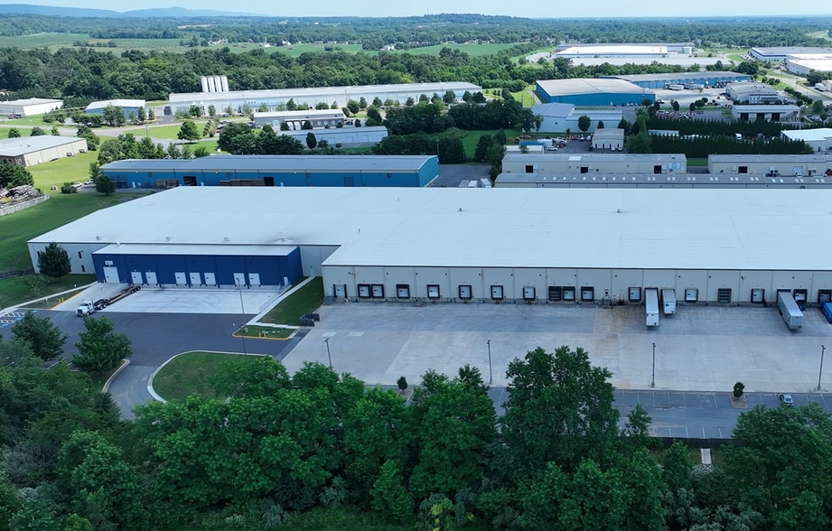 310 Tyson Dr, Winchester, VA à louer - Aérien - Image 2 de 15