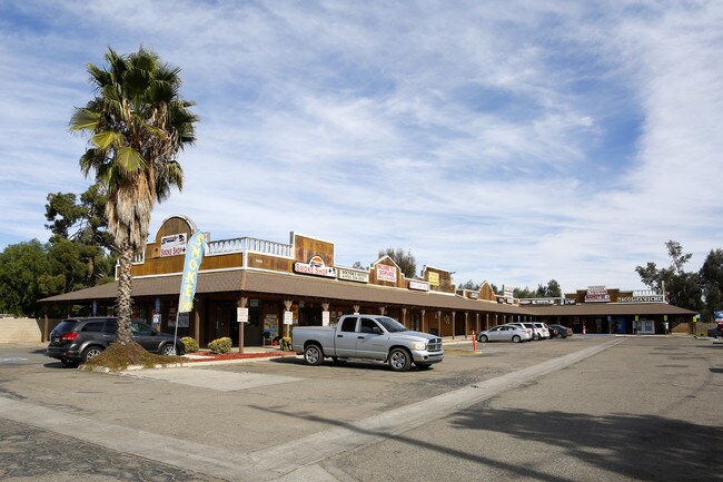 More details for 33040 Simpson Rd, Hemet, CA - Office/Medical, Retail for Lease