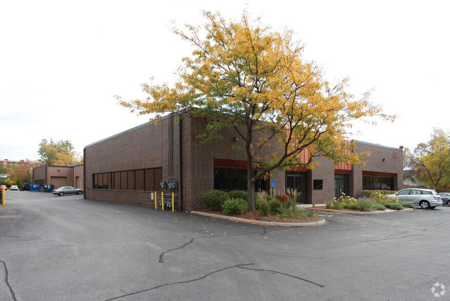 1401 American Blvd E, Bloomington, MN à vendre - Photo du bâtiment - Image 2 de 2
