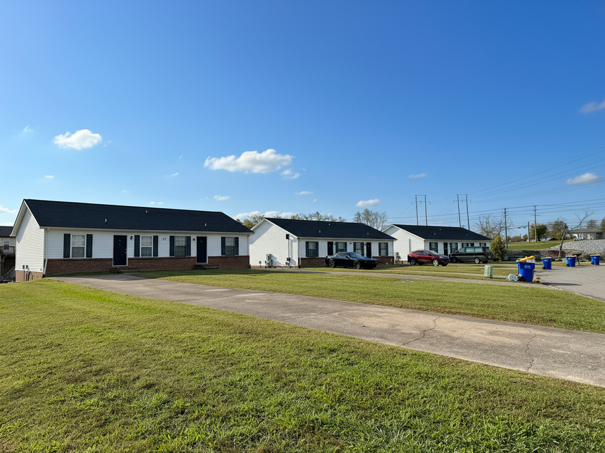 117-121 Bennett Dr, Clarksville, TN à vendre Photo principale- Image 1 de 2