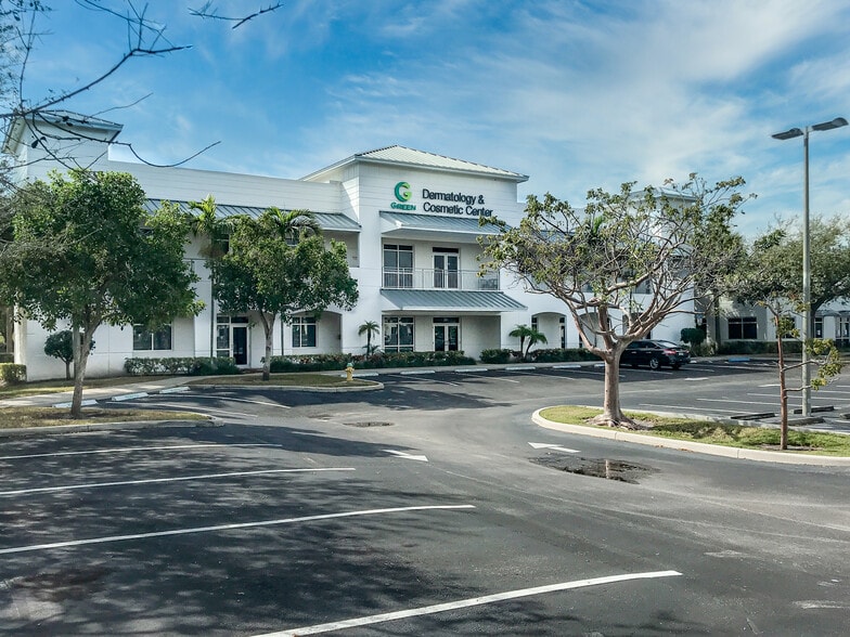 260 SW Natura Ave, Deerfield Beach, FL à louer - Photo du bâtiment - Image 3 de 48