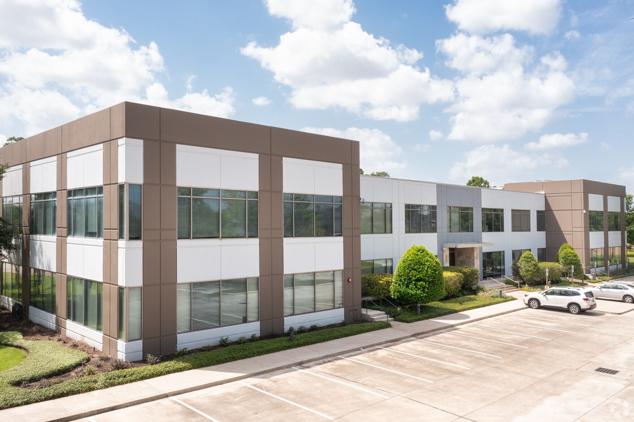 5810 Wilson Rd, Humble, TX à louer Photo principale- Image 1 de 10