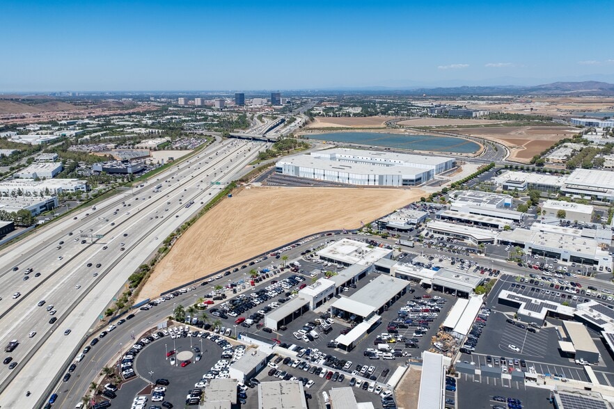15700 Bake Pky, Irvine, CA à louer - Aérien - Image 2 de 3