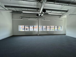 Cray Ave, Orpington for lease Interior Photo- Image 2 of 4