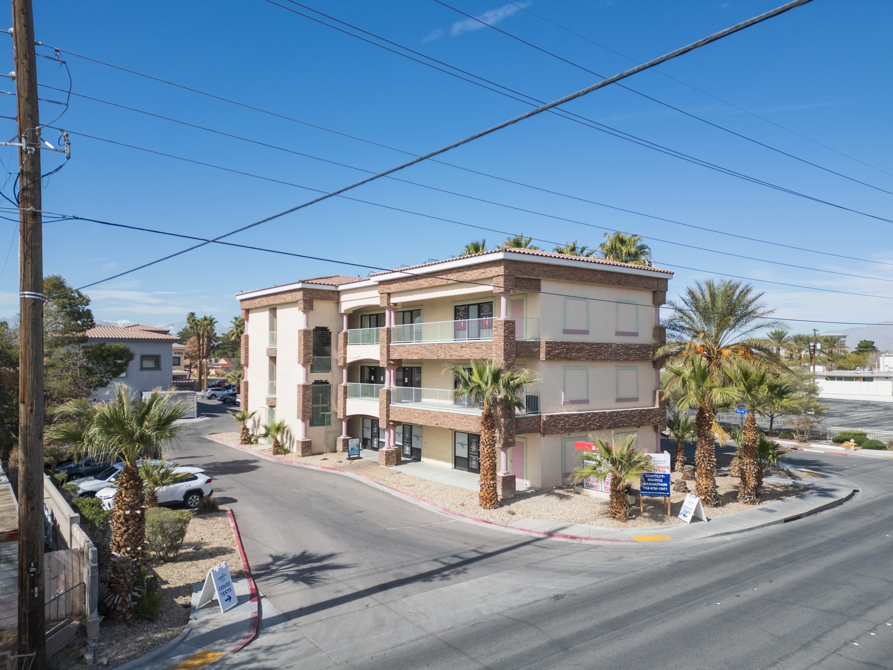 2465 Reynolds Ave, North Las Vegas, NV à louer Photo du bâtiment- Image 1 de 20