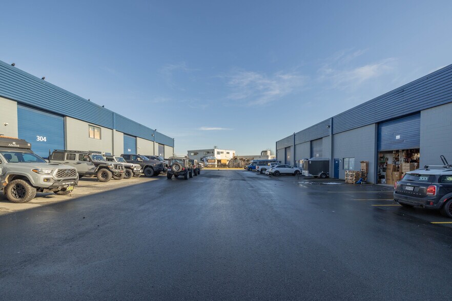 20626 Mufford Cres, Langley Twp, BC à louer - Photo du bâtiment - Image 2 de 5