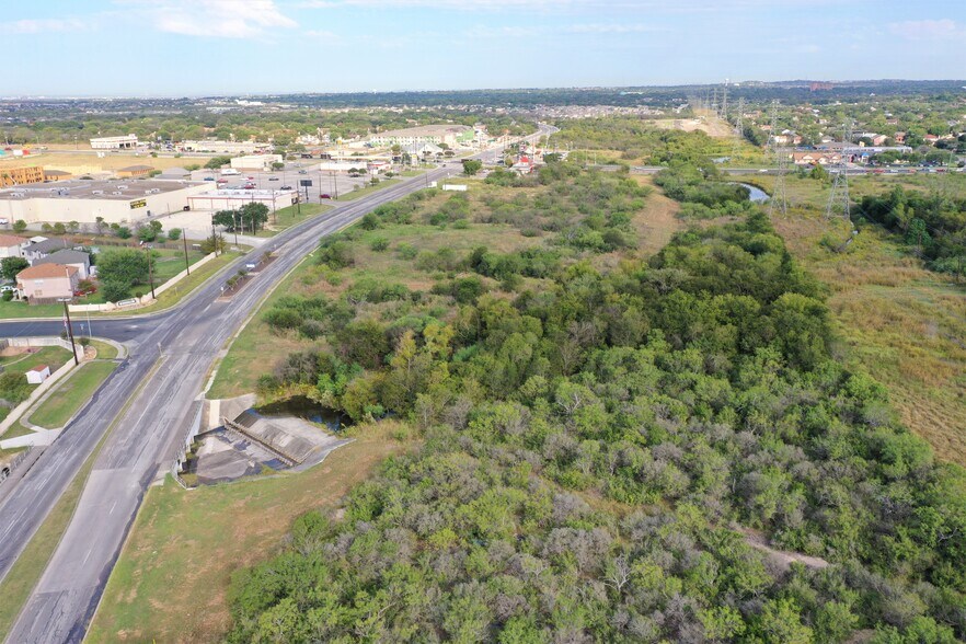 WALZEM RD, Converse, TX à vendre - Photo du bâtiment - Image 3 de 22