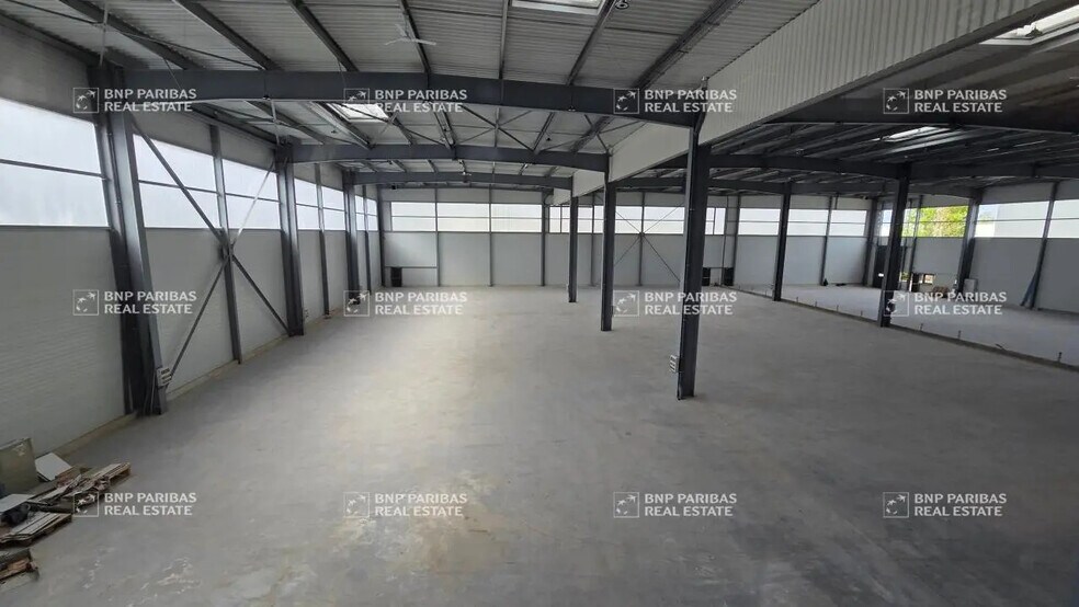 Flex dans Torcy à louer - Photo du bâtiment - Image 3 de 8