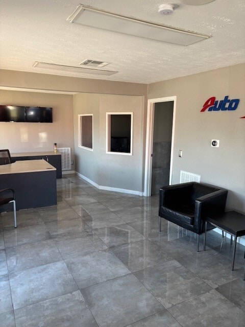 915 Spencer Hwy, South Houston, TX for lease Primary Photo- Image 1 of 12