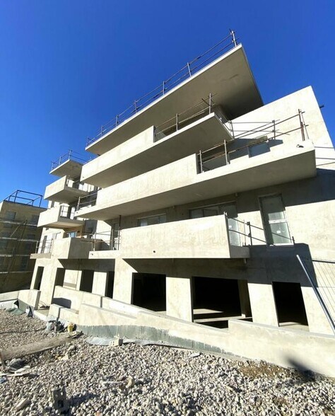 Office in Cagnes-sur-Mer for sale - Building Photo - Image 2 of 6
