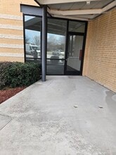 1040 W Sublett Rd, Arlington, TX à louer Photo intérieure- Image 2 de 6