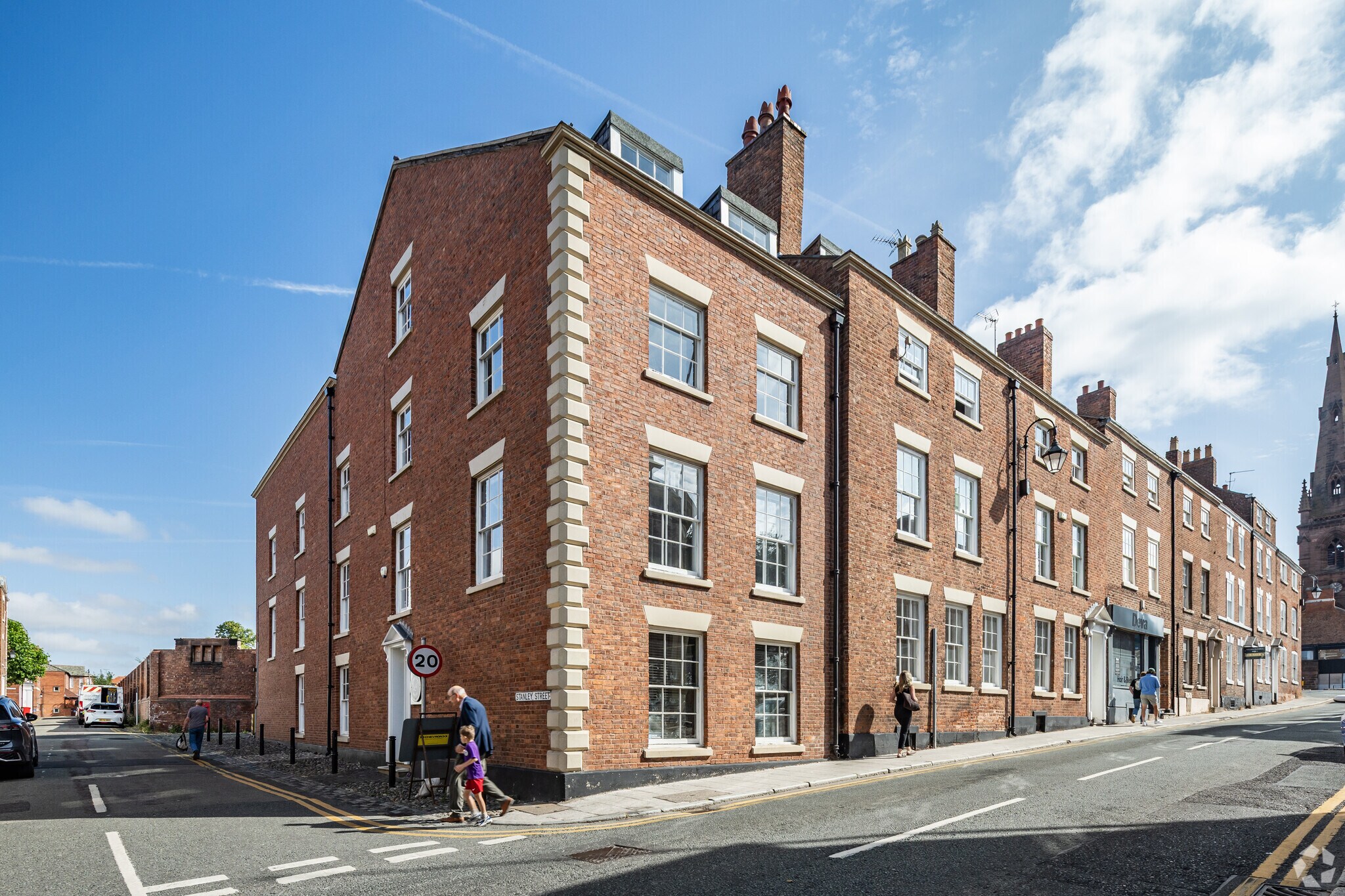 Stanley St, Chester for lease Primary Photo- Image 1 of 3