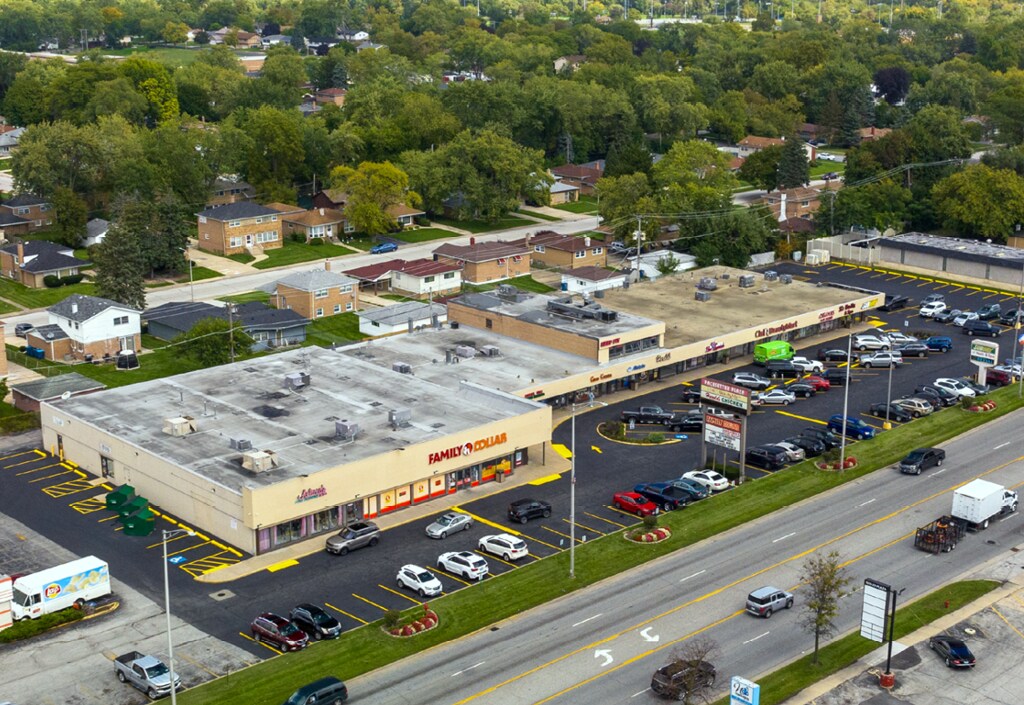 1006-1058 E 162nd St, South Holland, IL for lease Primary Photo- Image 1 of 12