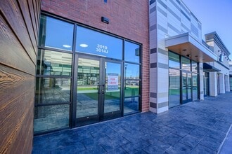 2900 E Sunshine St, Springfield, MO à louer Photo du bâtiment- Image 1 de 20