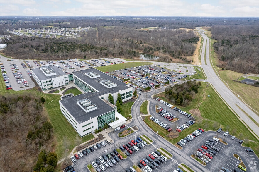 1 Eden Pky, La Grange, KY à louer - Aérien - Image 3 de 5