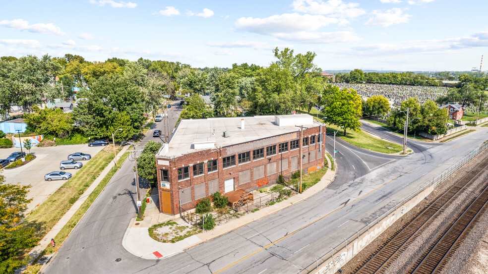 6100 Wilson Ave, Kansas City, MO for sale - Building Photo - Image 1 of 24