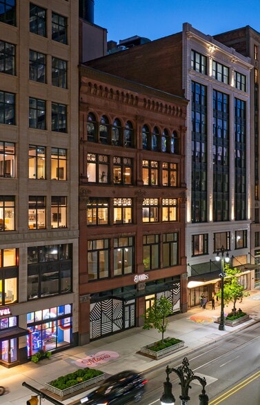 1217 Woodward Ave, Detroit, MI à louer - Photo du bâtiment - Image 1 de 4