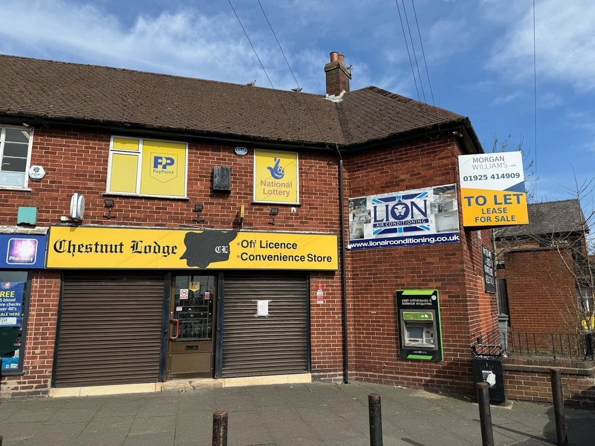 222 Liverpool Rd, Widnes for lease Building Photo- Image 1 of 2