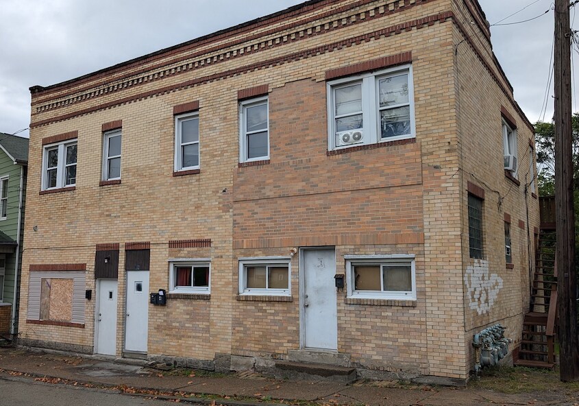 517 S 5th St, Duquesne, PA à vendre Photo principale- Image 1 de 2