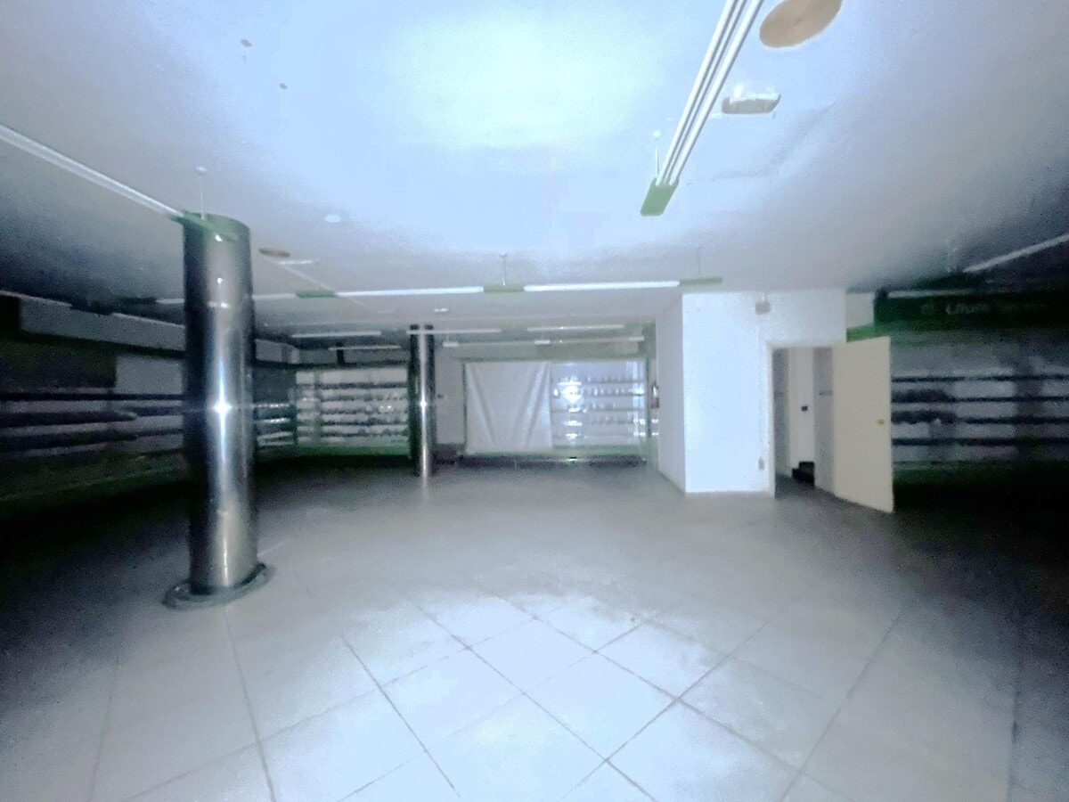 Manresa, BAR 08242 - Unité 8 - - Photo intérieure - Image 1 of 27