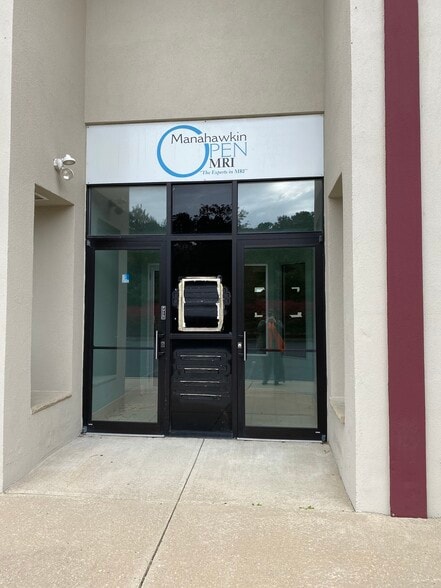 1322 Route 72 W, Manahawkin, NJ for lease - Building Photo - Image 3 of 20