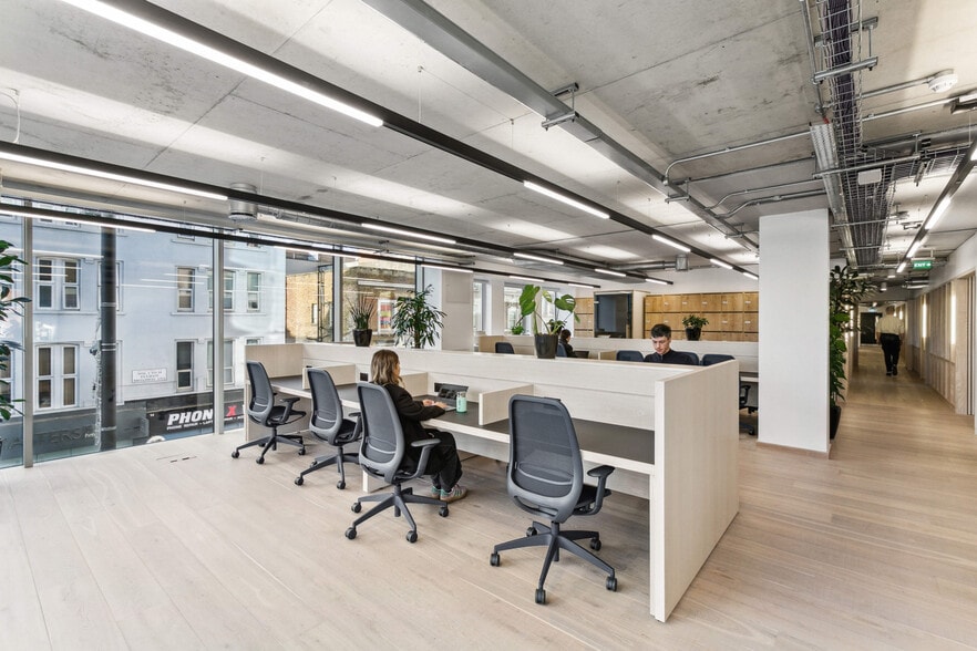 20 Fulham Broa, London for lease - Building Photo - Image 3 of 10