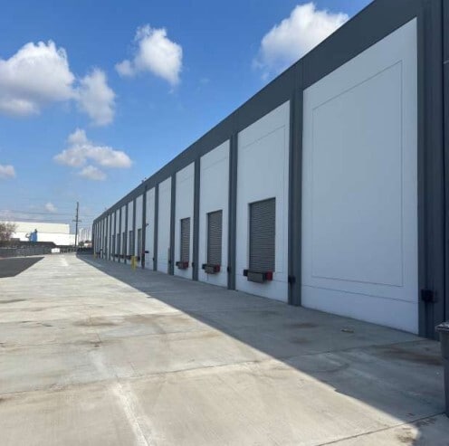 1825 Acacia Ave, Compton, CA for lease - Building Photo - Image 3 of 6