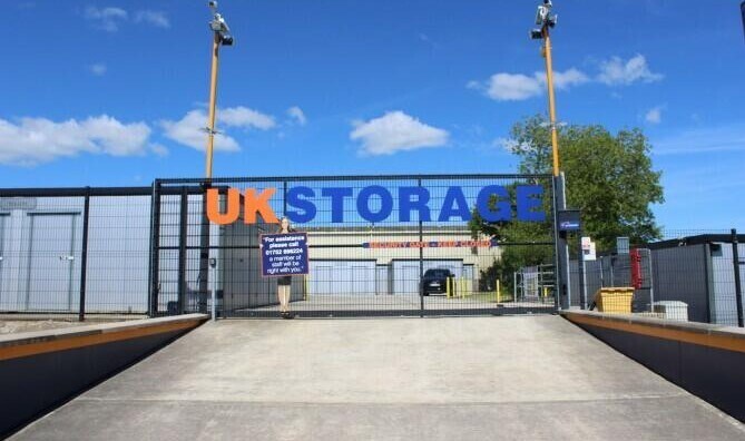 Plymbridge Rd, Plymouth à louer - Photo du bâtiment - Image 2 de 6