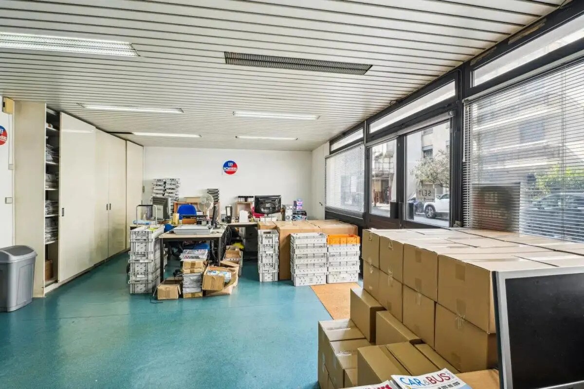 Bureau dans Levallois-Perret à vendre Photo du bâtiment- Image 1 de 8