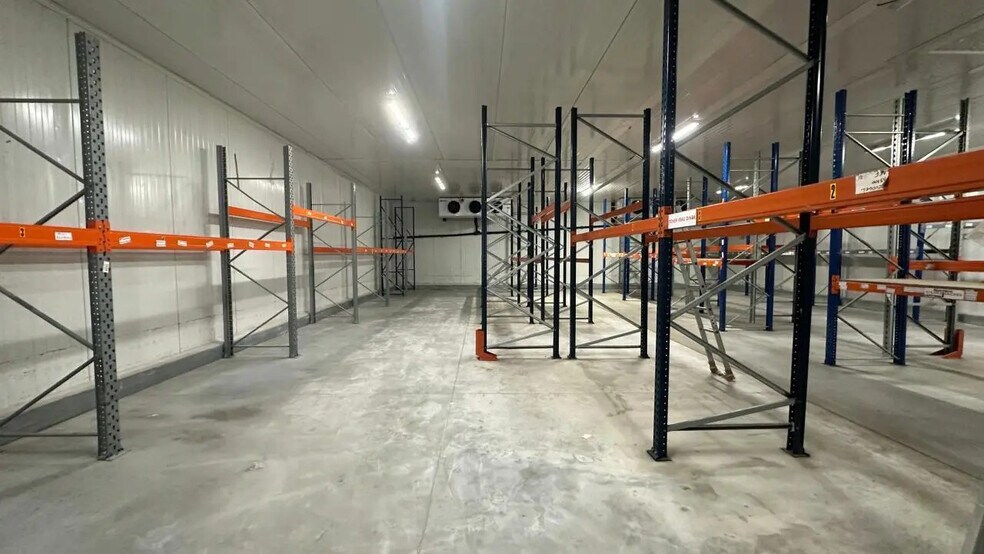 Local d'activités dans Montreuil à vendre - Photo du bâtiment - Image 2 de 7