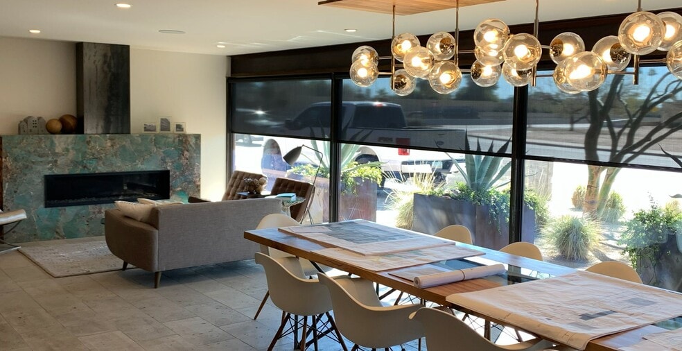 1708 E Bethany Home Rd, Phoenix, AZ for sale - Interior Photo - Image 2 of 11