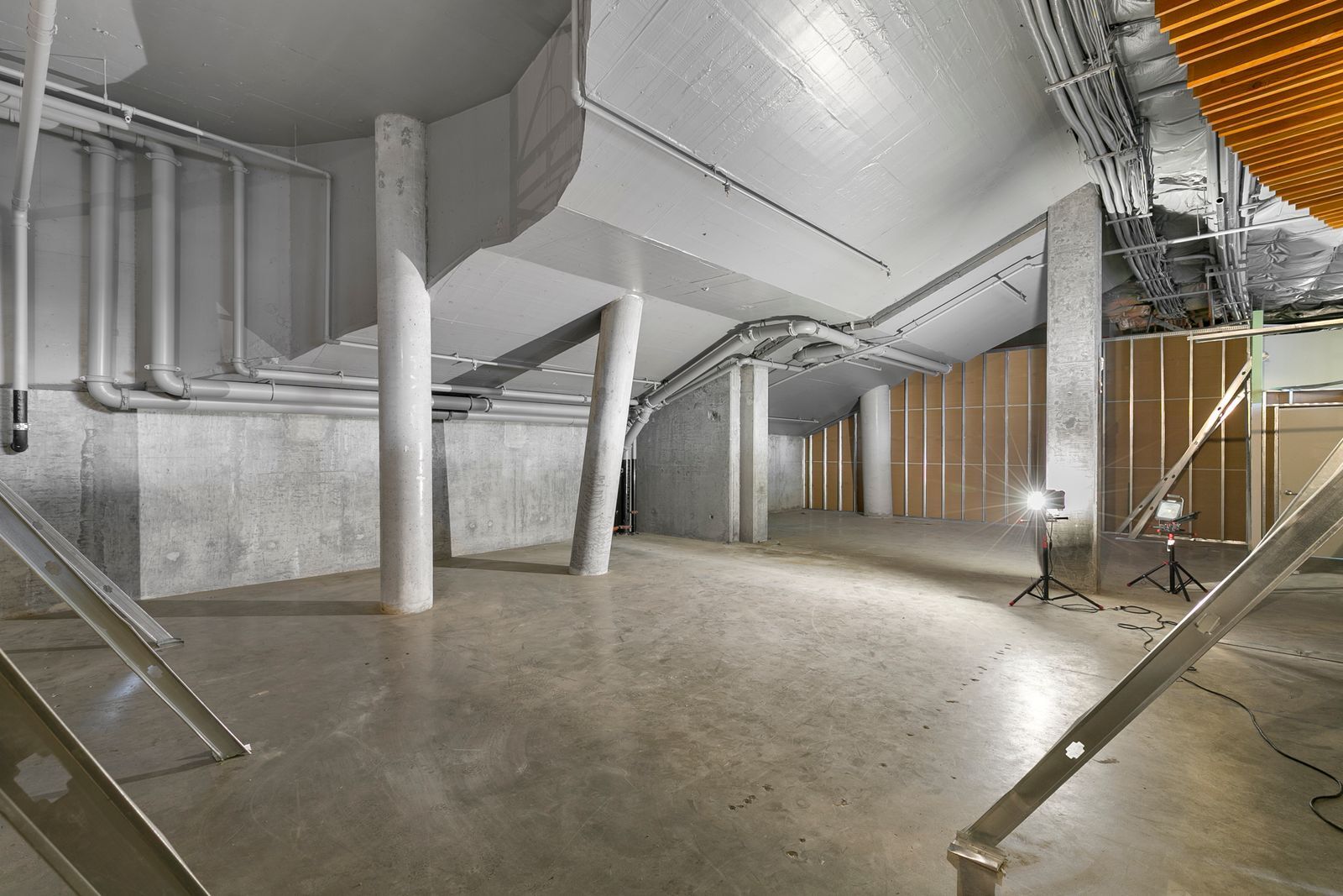 288 106th Ave NE, Bellevue, WA for lease Interior Photo- Image 1 of 11