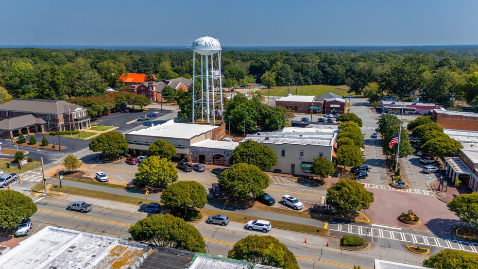 76 Main st, Pine Mountain, GA for sale - Building Photo - Image 2 of 13