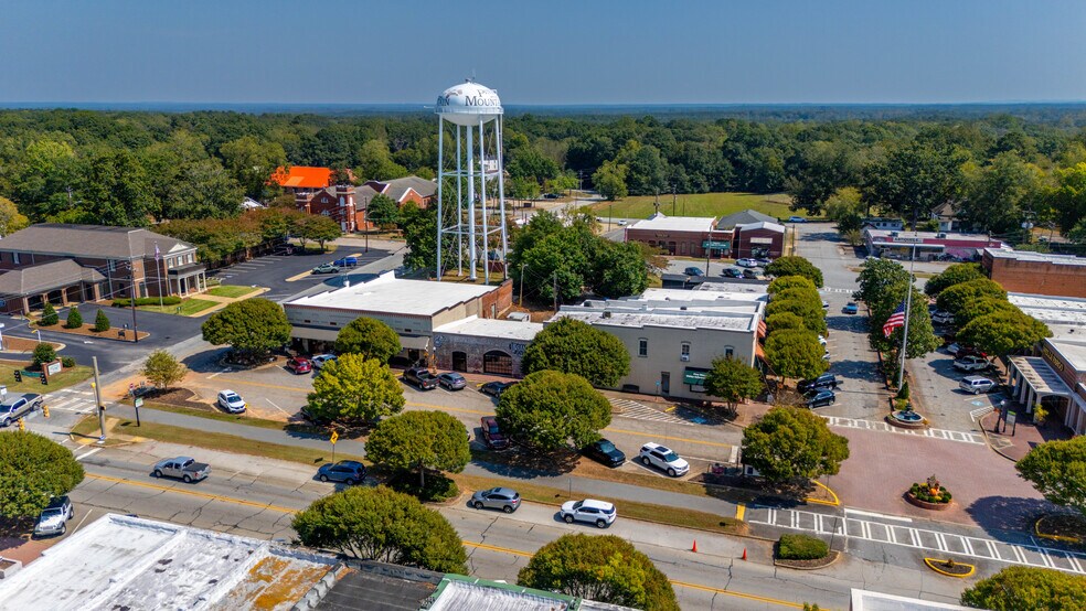 76 Main st, Pine Mountain, GA à vendre - Photo du bâtiment - Image 2 de 13
