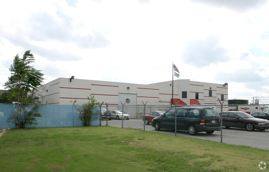 1610 NE 4th St, Oklahoma City, OK à vendre - Photo du bâtiment - Image 3 de 8