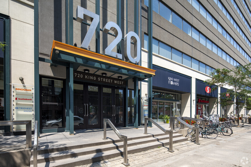 720 King St W, Toronto, ON for lease - Building Photo - Image 3 of 4