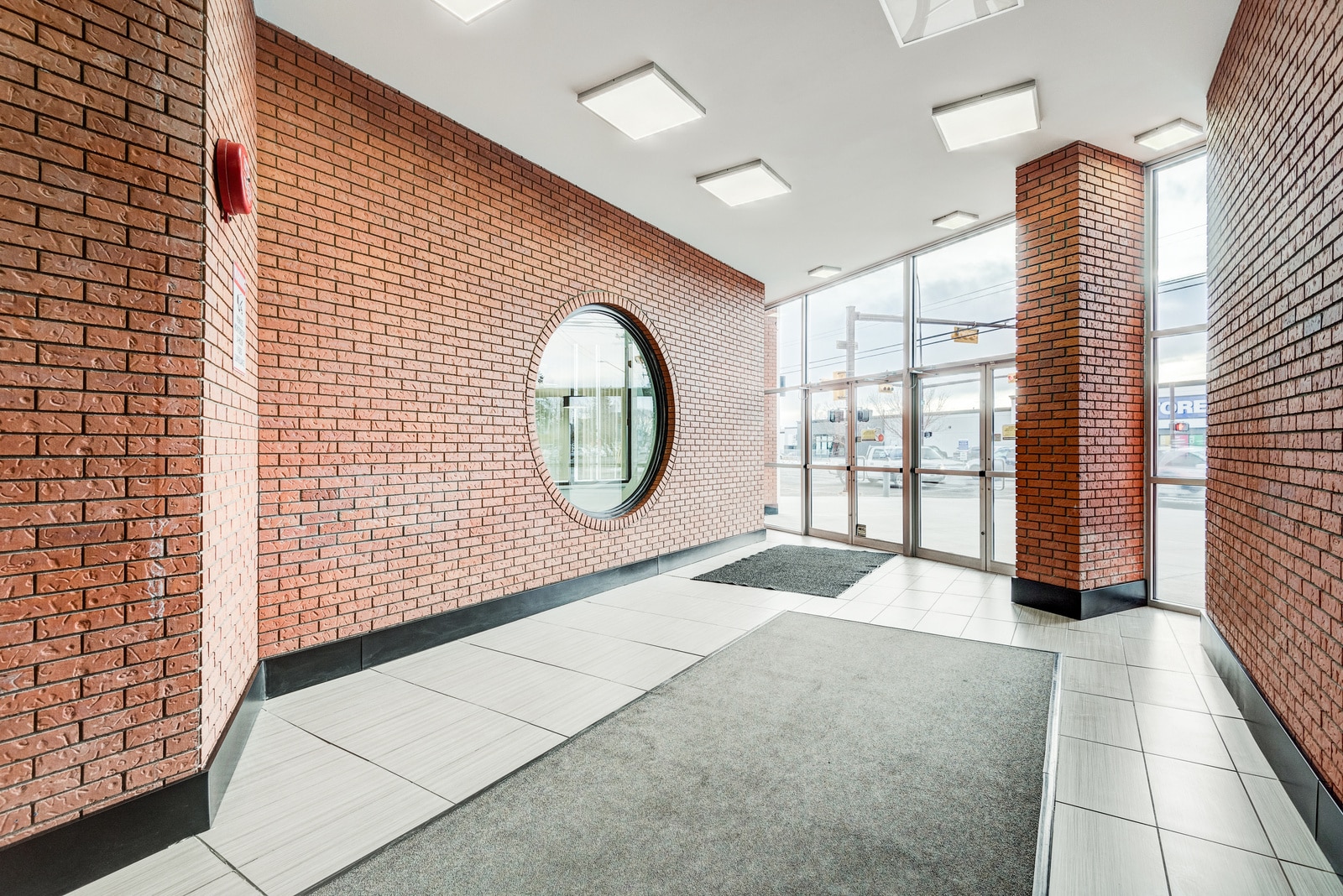 222 58th Ave SW, Calgary, AB for lease Lobby- Image 1 of 2