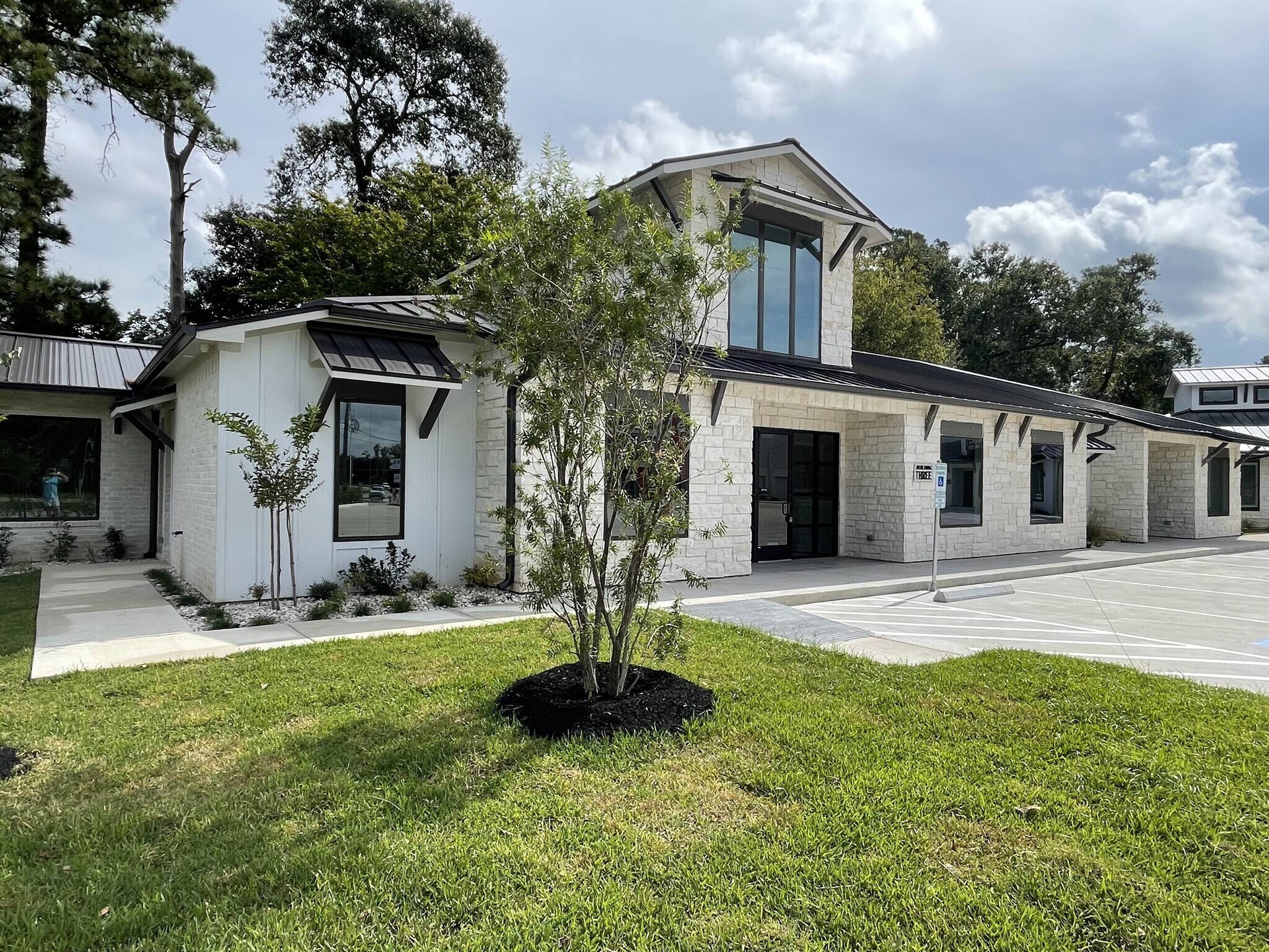 13145 Spring Cypress Rd, Cypress, TX à louer Photo du bâtiment- Image 1 de 23