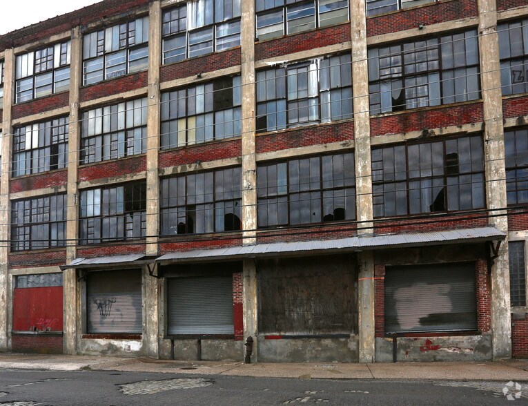 1600 Mickle St, Camden, NJ à vendre - Photo du bâtiment - Image 2 de 5