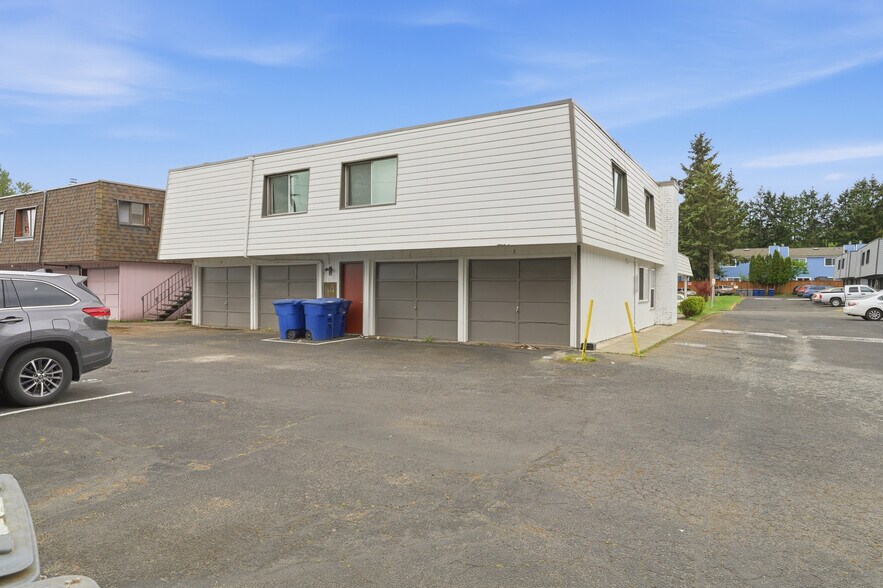 16 147th Ave SE, Bellevue, WA à vendre - Photo du bâtiment - Image 3 de 20