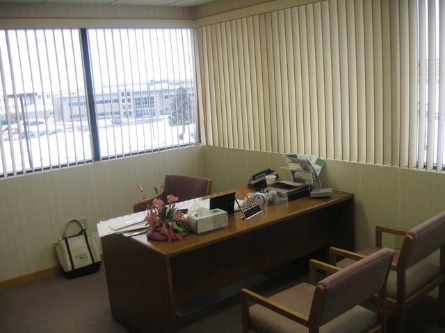 4705 Towne Centre, Saginaw, MI for sale - Interior Photo - Image 3 of 35