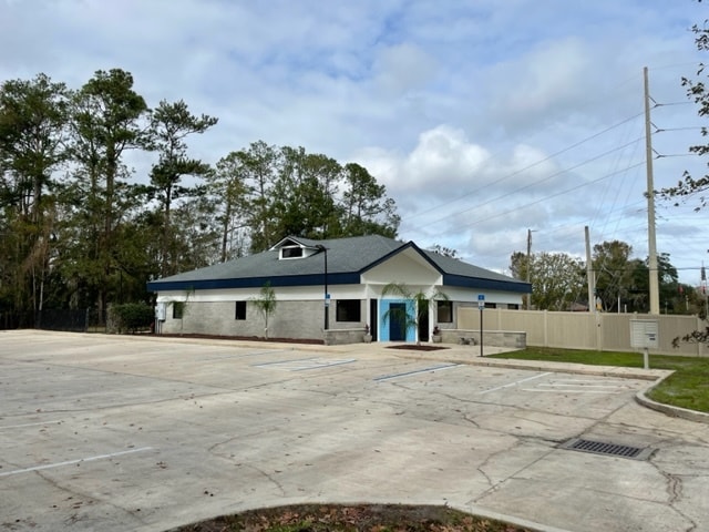 14 Swimming Pen Dr, Middleburg, FL à louer Photo principale- Image 1 de 10